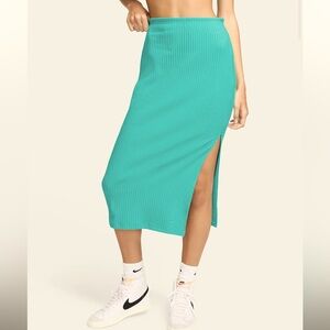 Nike ribbed Midi Skirt Slim fit high rise below the knee green athleisure